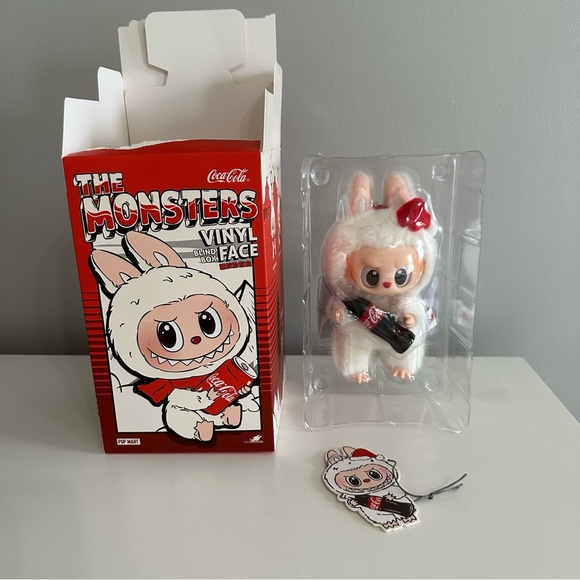 The Monsters Labubu Coca Cola blind box Surprise Shake - Picture 1 of 9